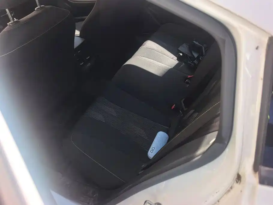 Roewe i5 — миниатюра 11