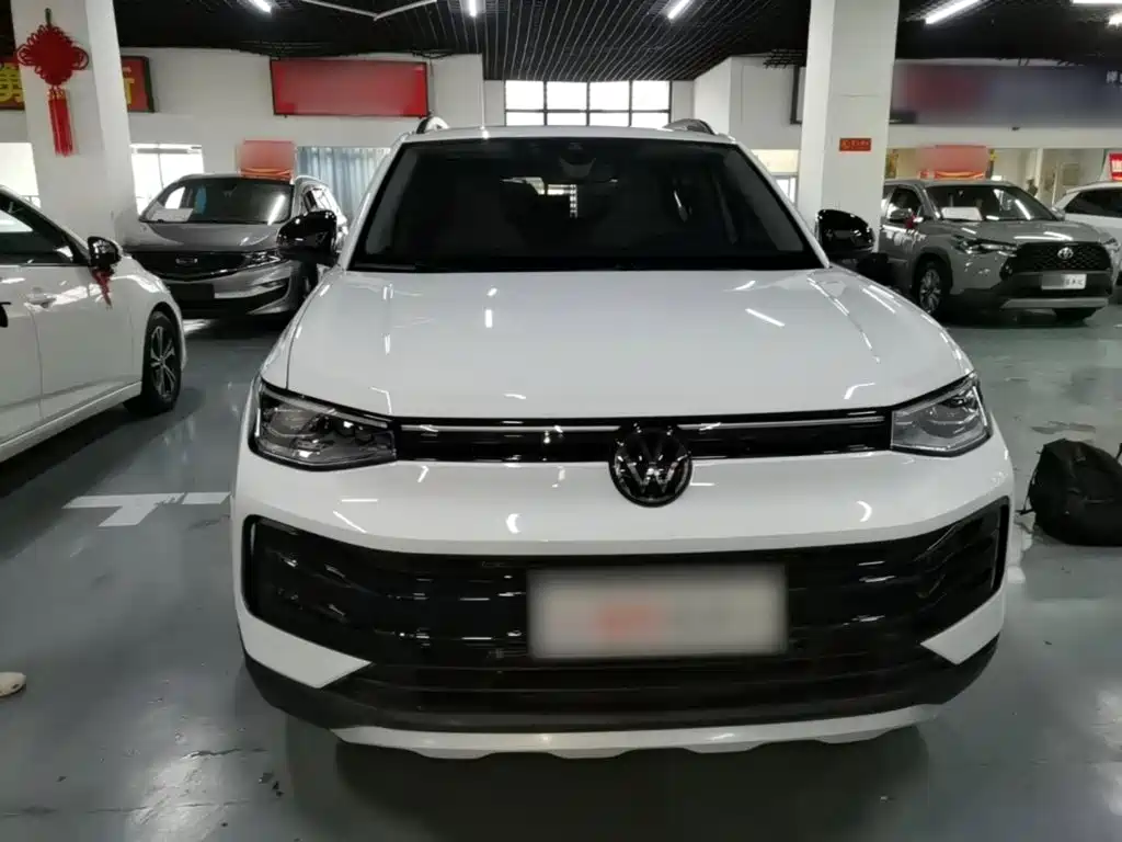 Volkswagen Tharu — миниатюра 3