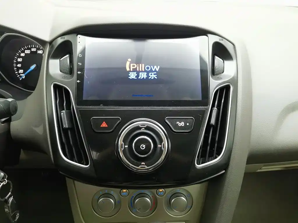 Ford Focus — миниатюра 12
