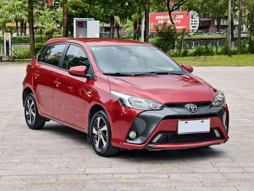 Toyota Yaris L — миниатюра 3