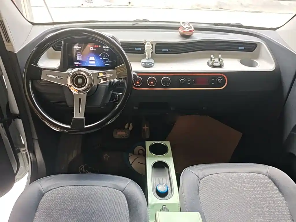 Wuling MINIEV — миниатюра 10