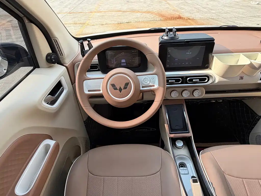 Wuling MINIEV — миниатюра 18