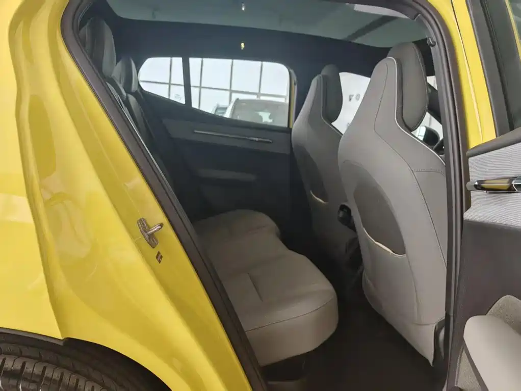 Volvo EX30 — миниатюра 26