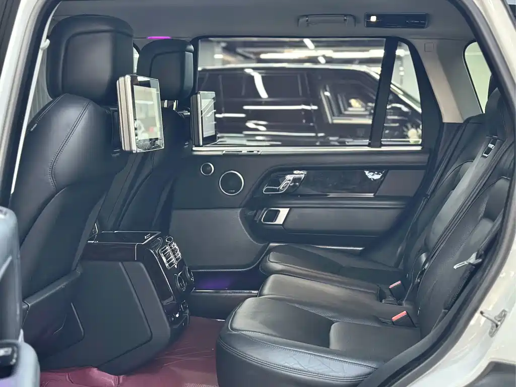 Land Rover Range Rover — миниатюра 6