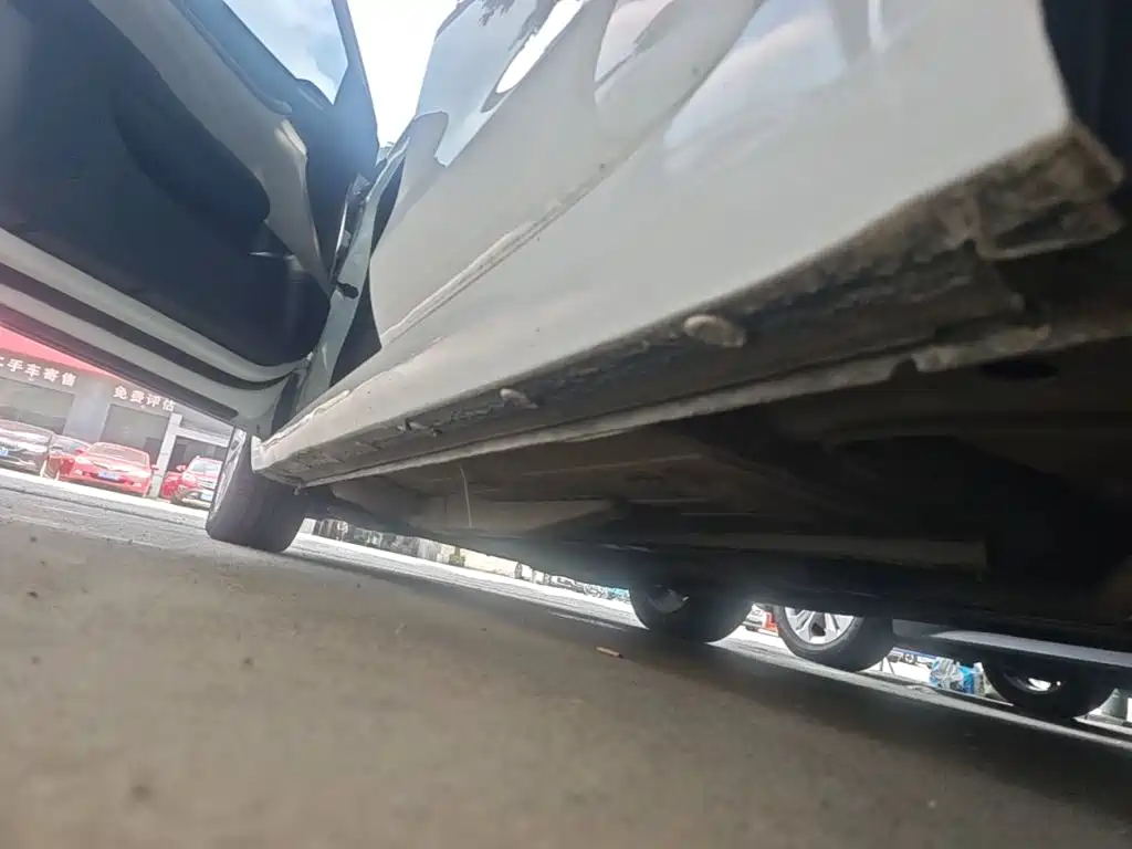 Buick Excelle — миниатюра 22