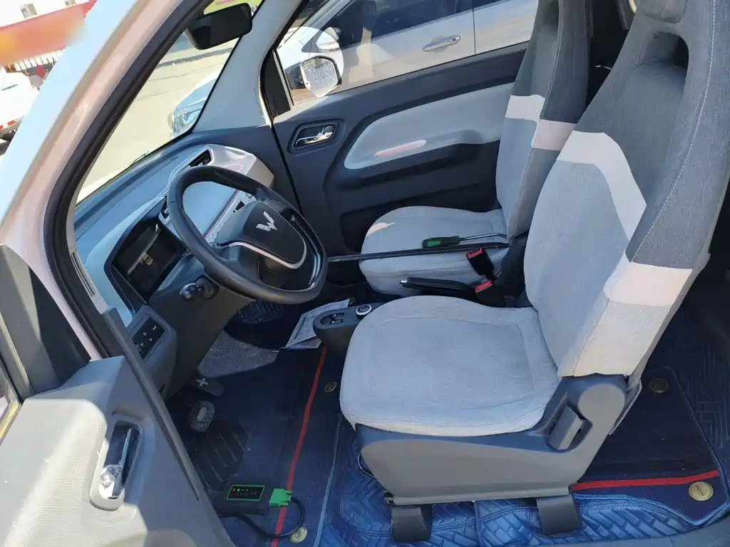 Wuling MINIEV — миниатюра 15