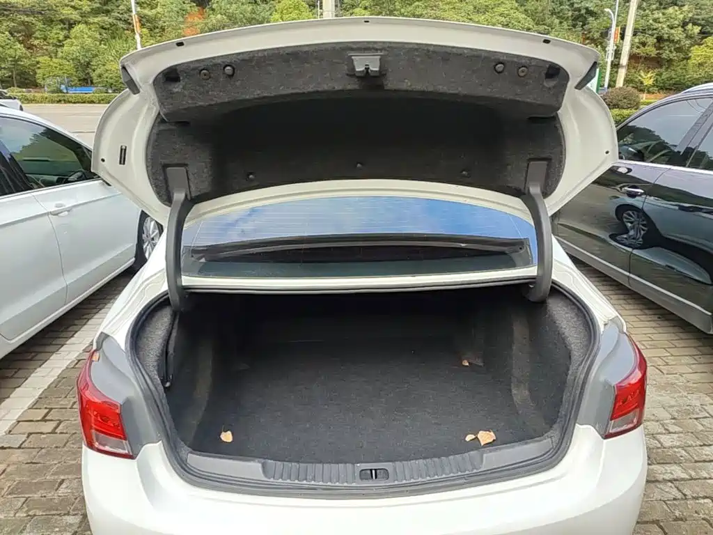 Buick Verano — миниатюра 19