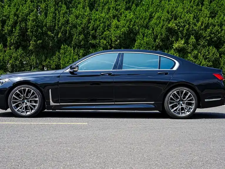 BMW 7 Series 7 2018 740Li xDrive Premium M Sport