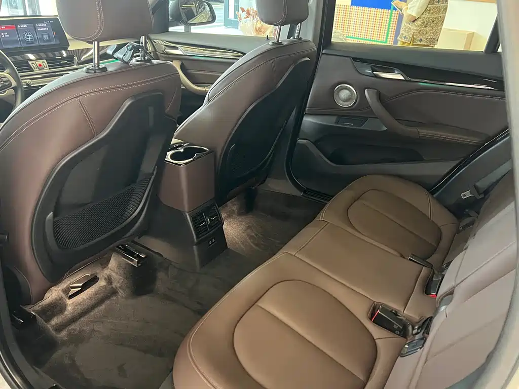 BMW X1 — миниатюра 9