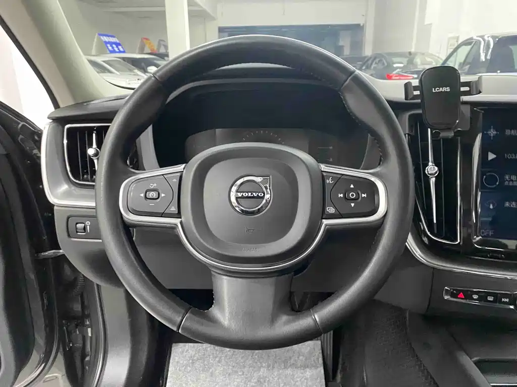 Volvo XC60 — миниатюра 13