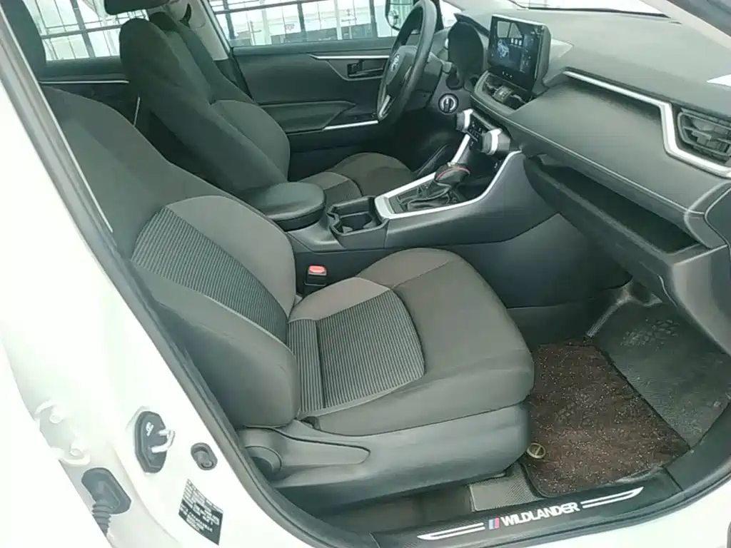 Toyota Wildlander — миниатюра 25