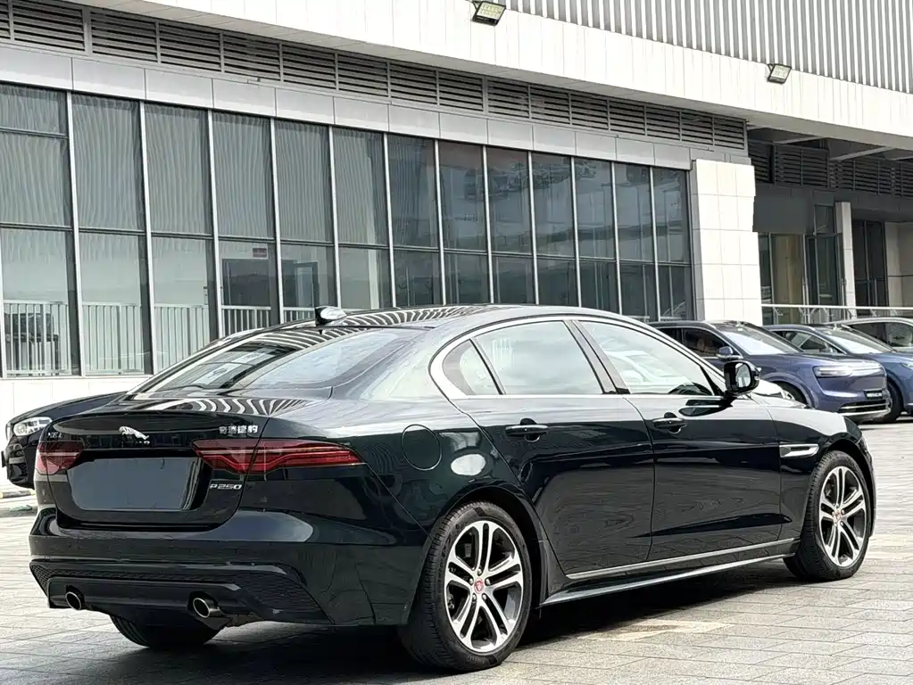 Jaguar XEL — миниатюра 15