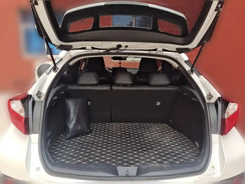 Toyota IZOA — миниатюра 10