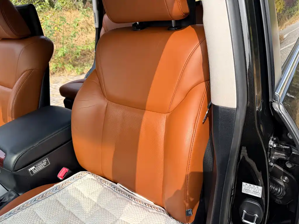 Lexus LX — миниатюра 15