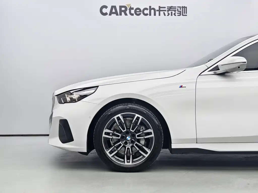 BMW 5 Series 5 2024 530Li Lead M Sport