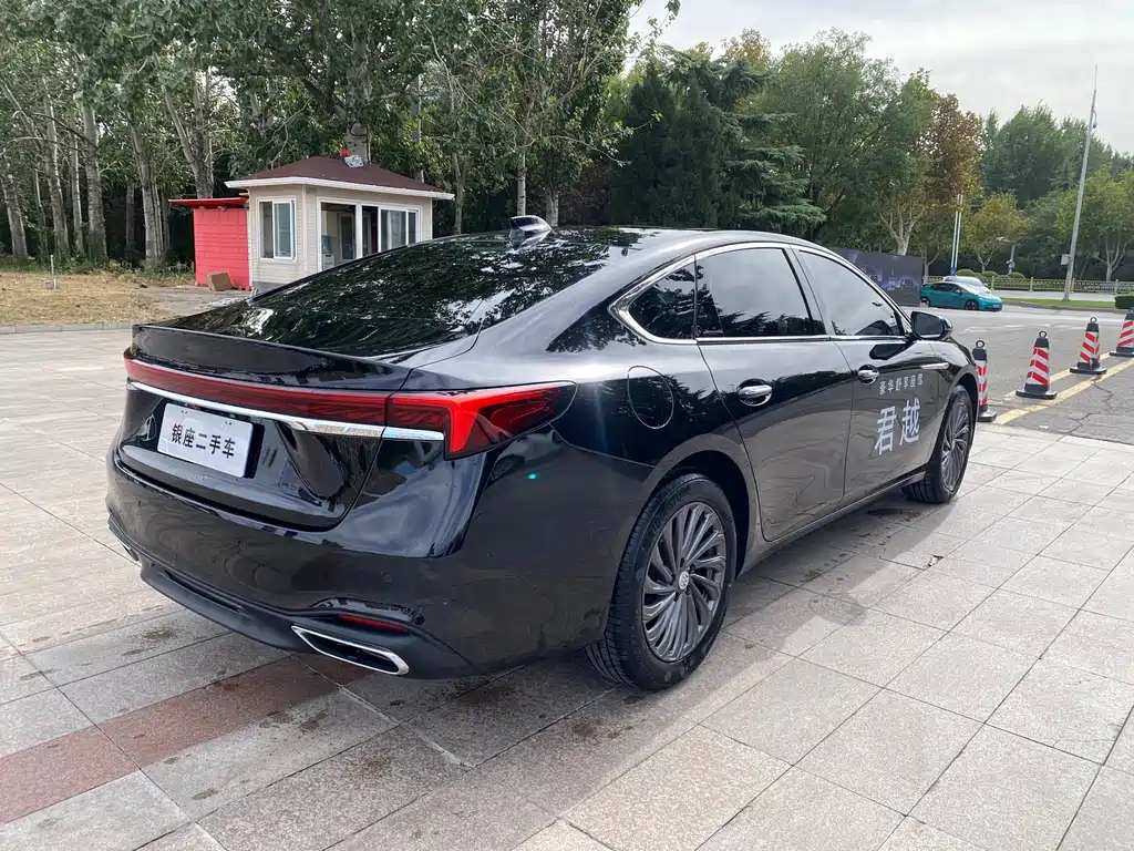 Buick LaCrosse — миниатюра 4