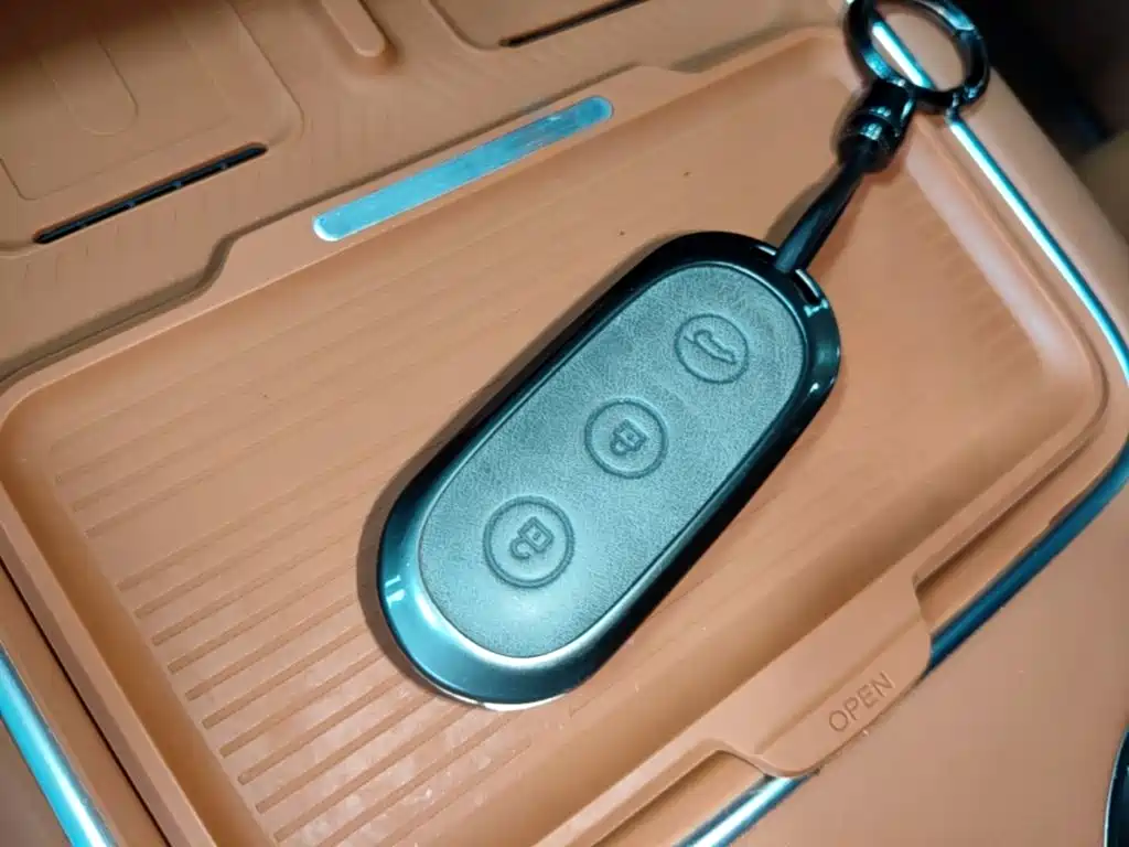 Li Auto Li L6 — миниатюра 9