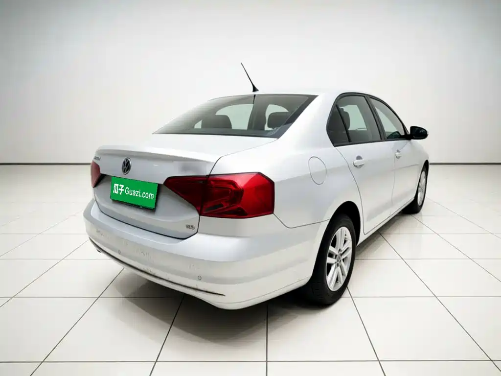 Volkswagen Jetta — миниатюра 6