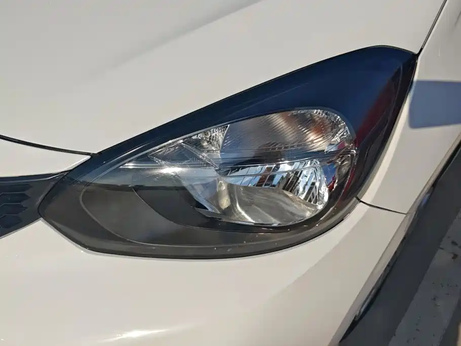Honda Fit — миниатюра 5