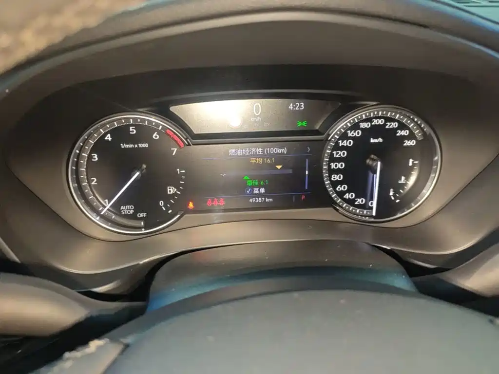 Cadillac XT4 — миниатюра 12