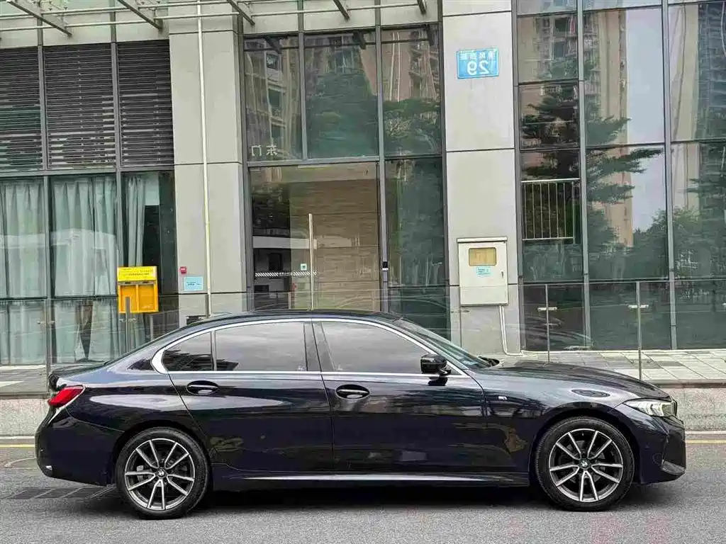 BMW 3 Series — миниатюра 4