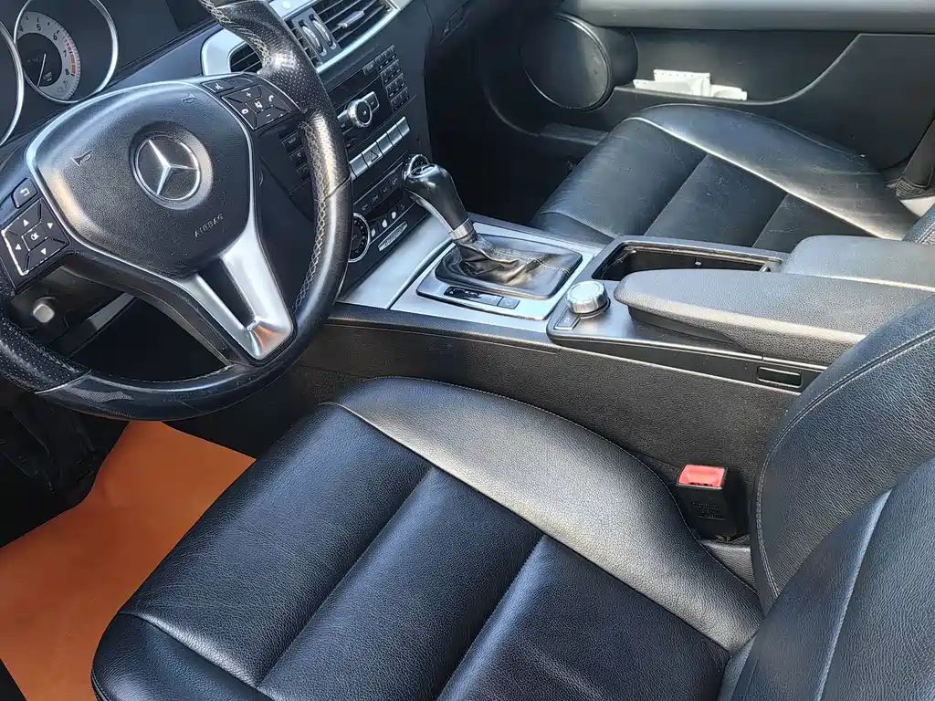 Mercedes-Benz C-Class (Import) — миниатюра 9