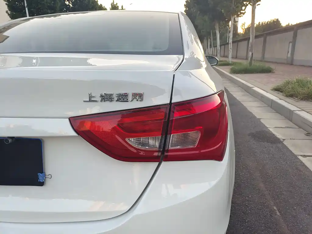 Buick Excelle — миниатюра 17