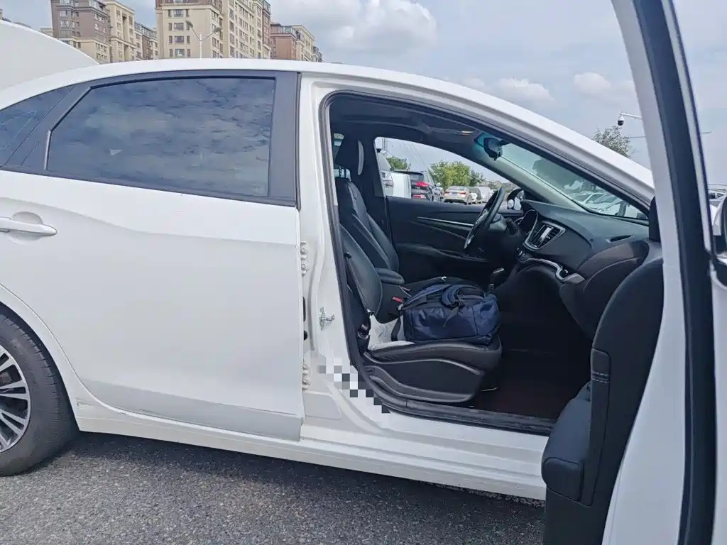 Buick Excelle — миниатюра 20