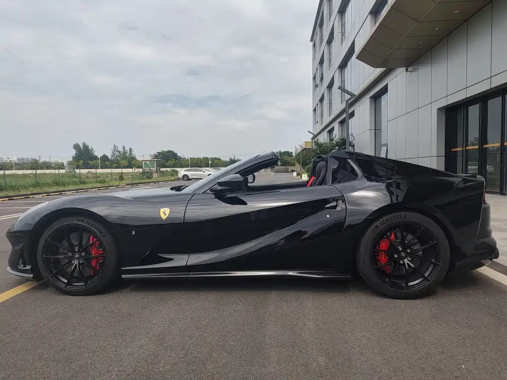 Ferrari 812 — миниатюра 13