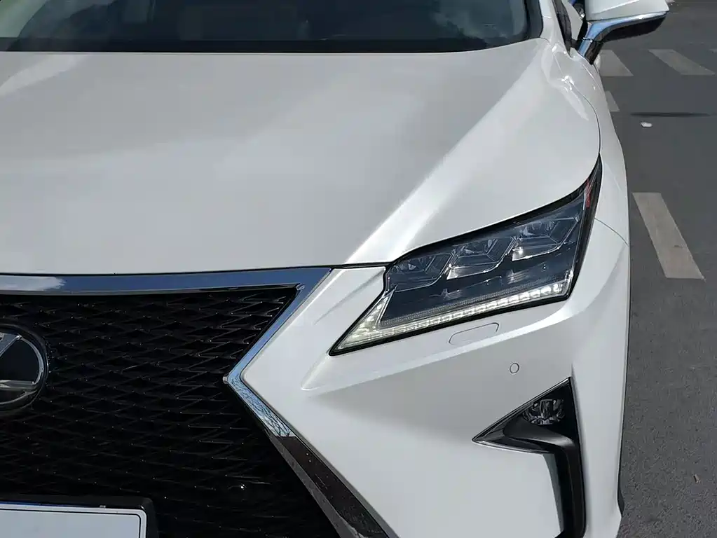 Lexus RX — миниатюра 5