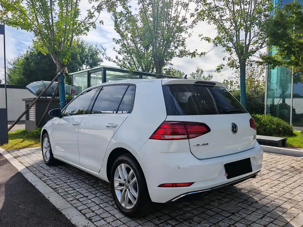 Volkswagen Golf — миниатюра 9