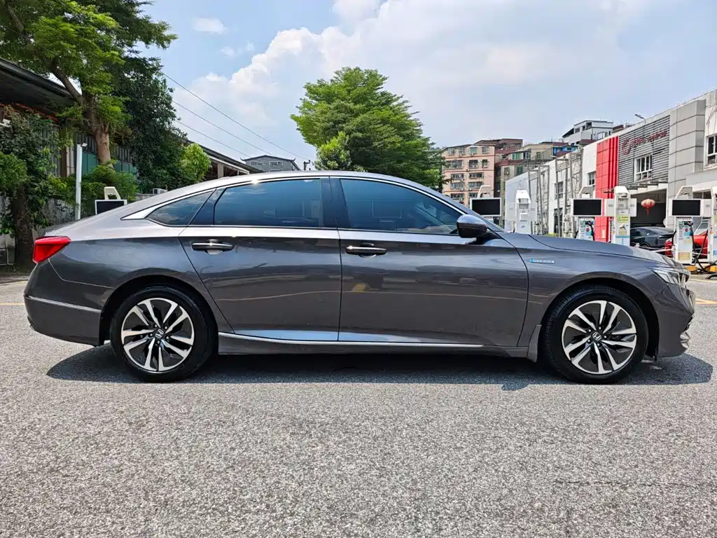 Honda Accord — миниатюра 4