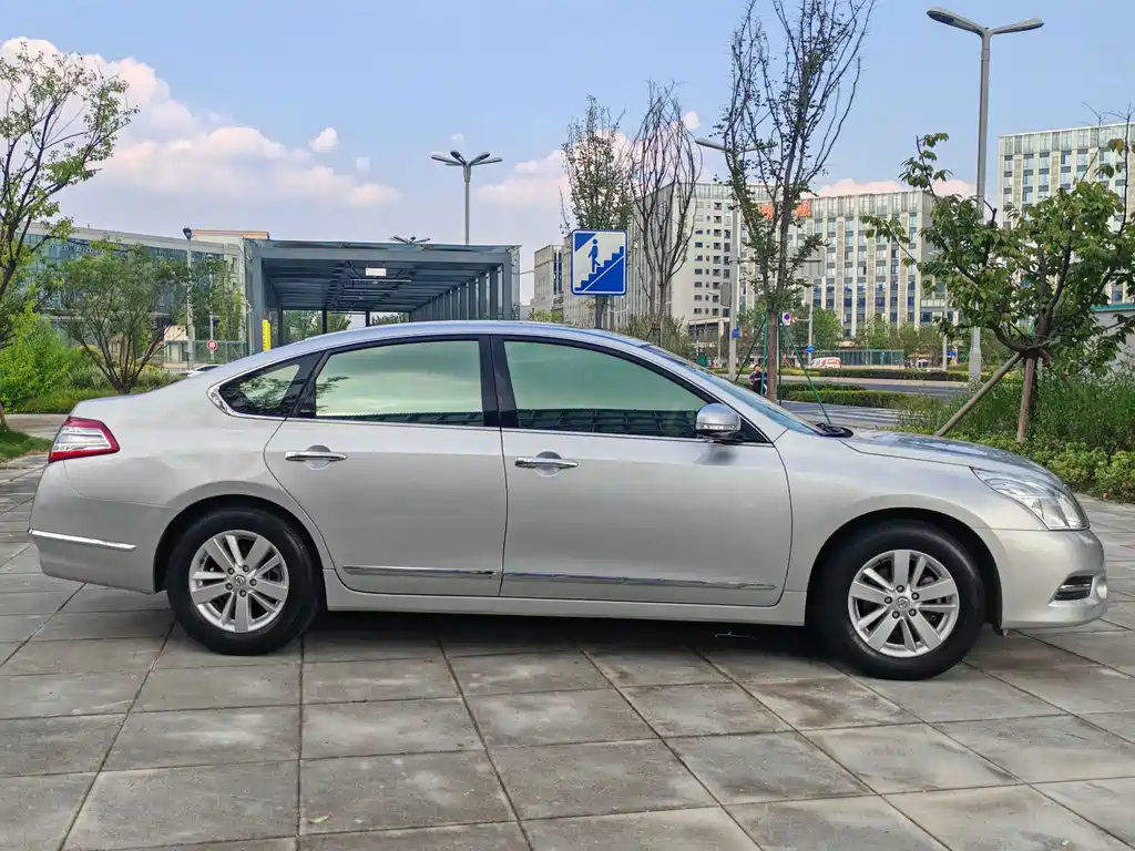 Nissan Teana — миниатюра 4
