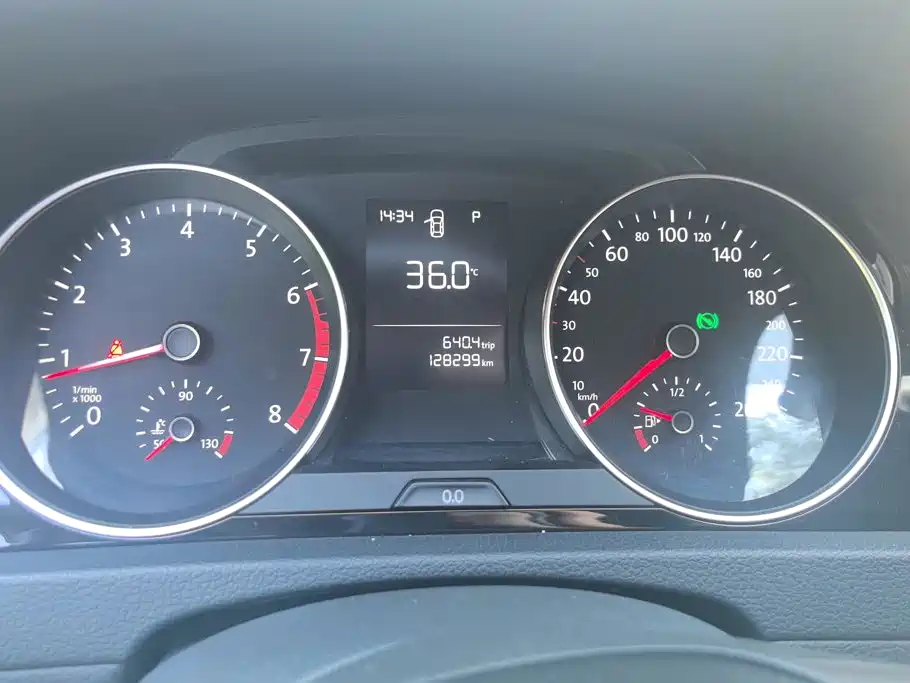 Volkswagen Golf — миниатюра 14
