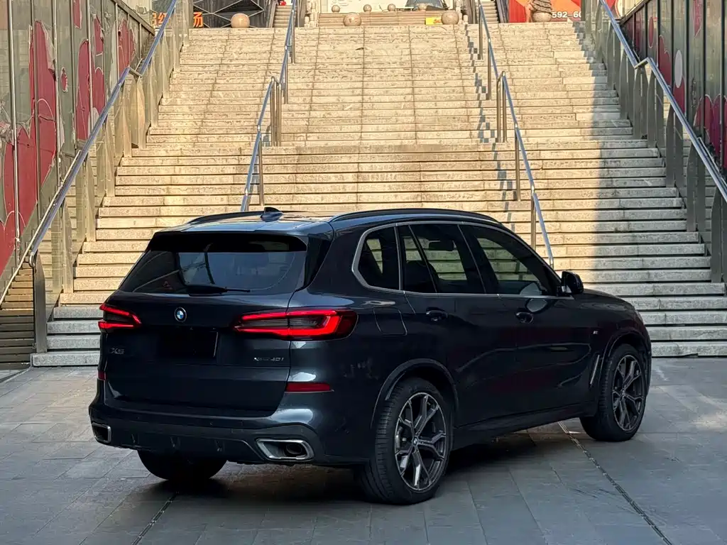 BMW X5 (Import) — миниатюра 11