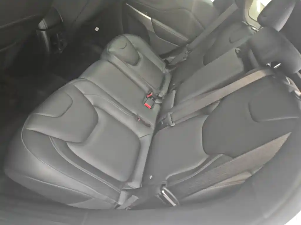 Jeep Cherokee — миниатюра 17