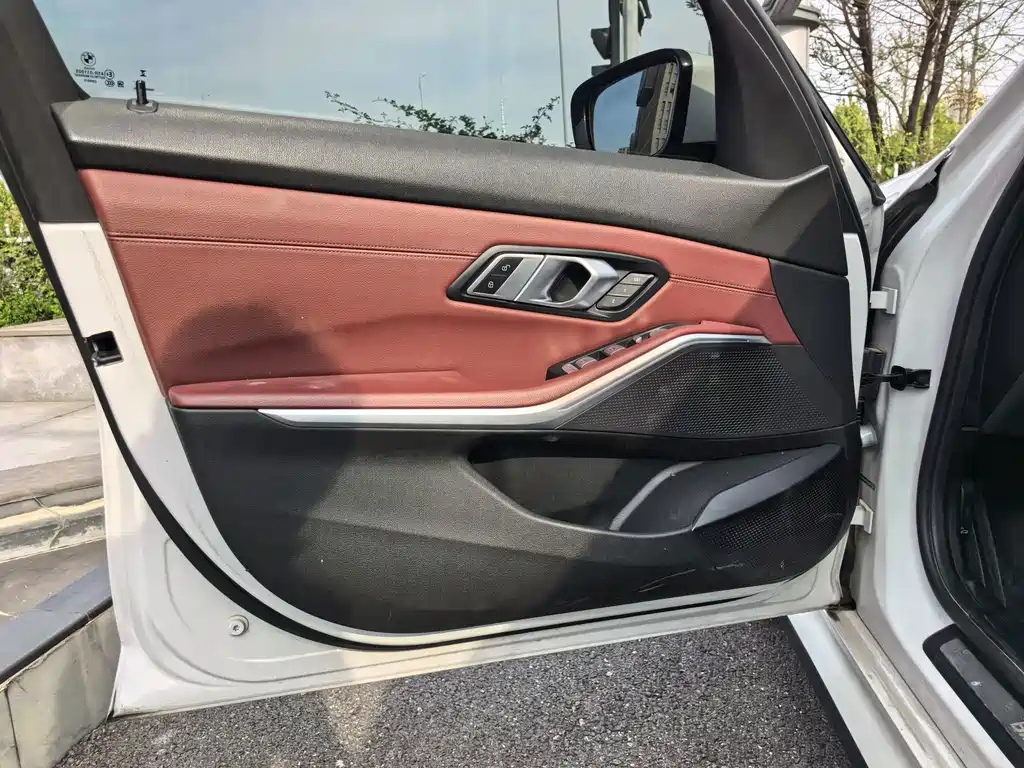 BMW i3 — миниатюра 11