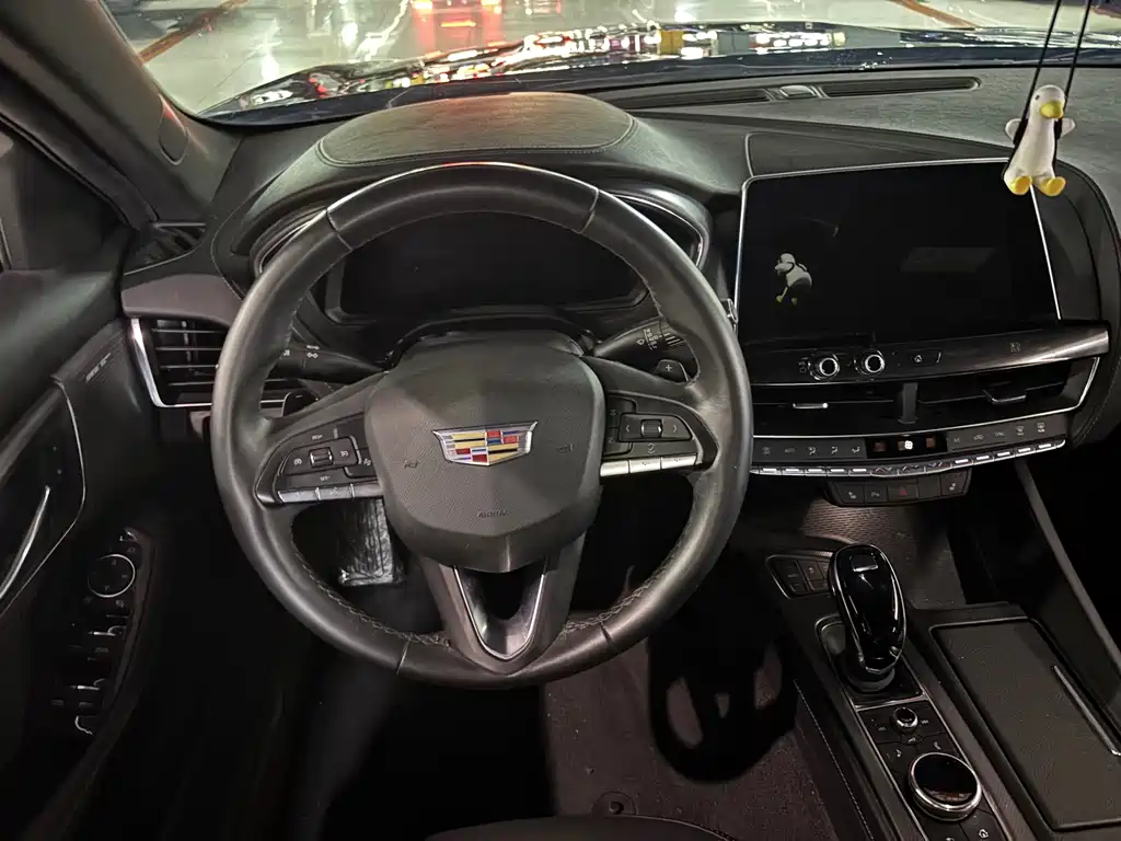Cadillac CT5 — миниатюра 7