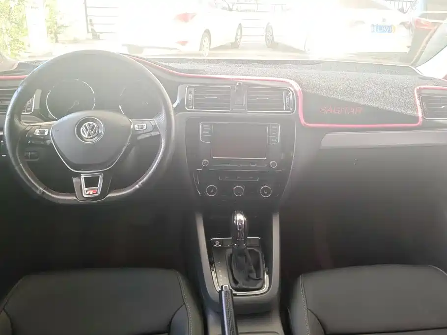 Volkswagen Sagitar — миниатюра 12