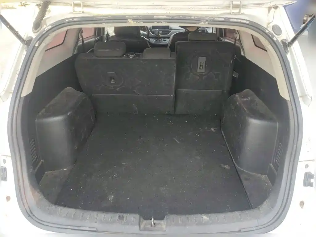 Baojun 310W — миниатюра 20