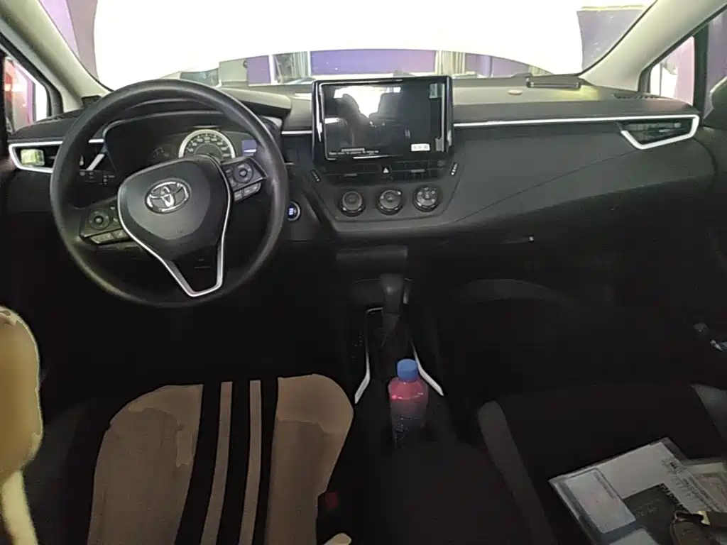Toyota Corolla — миниатюра 10