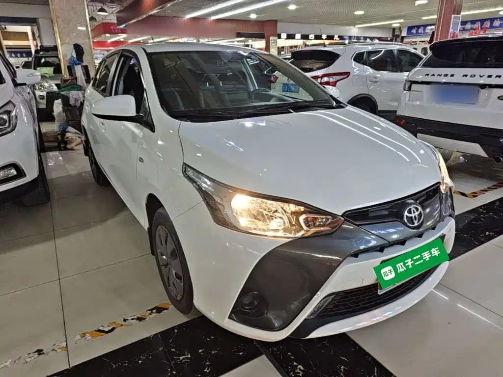 Toyota Yaris L — миниатюра 4