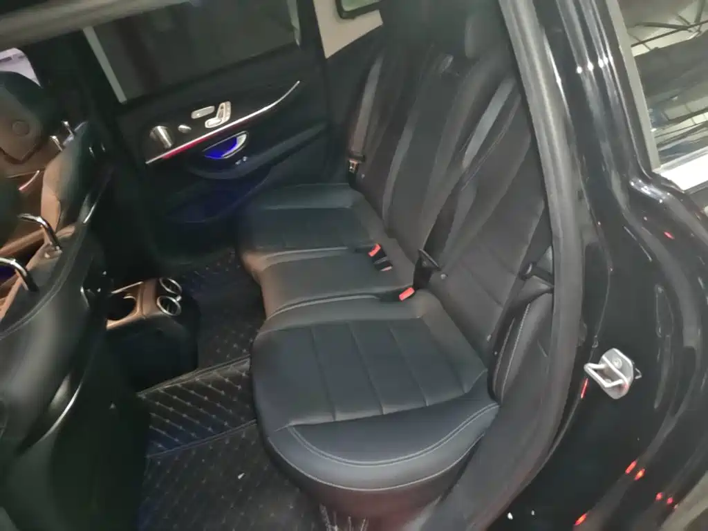 Mercedes-Benz E-Class — миниатюра 22