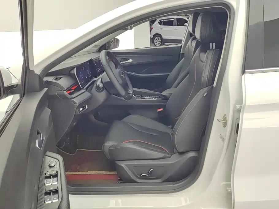 Geely Binrui — миниатюра 9