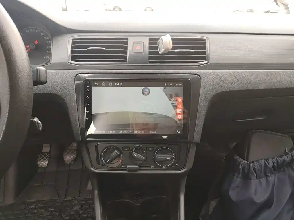 Volkswagen Santana — миниатюра 13