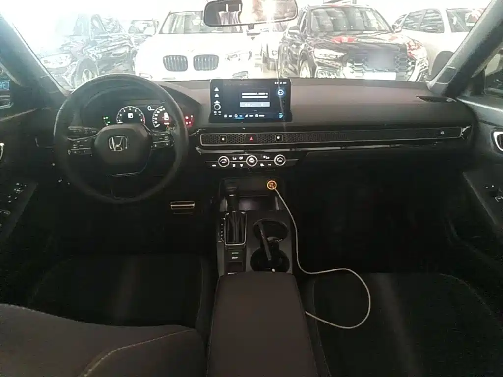 Honda Civic — миниатюра 10