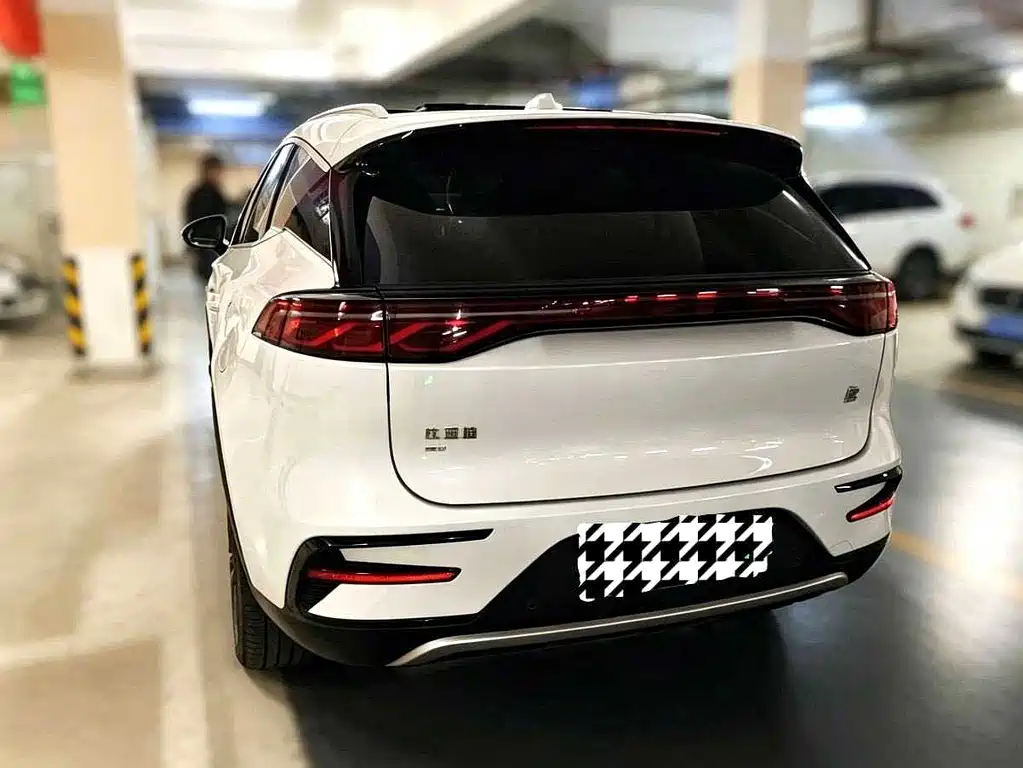 BYD Tang New Energy — миниатюра 2