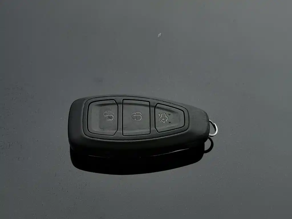Ford Mondeo — миниатюра 19