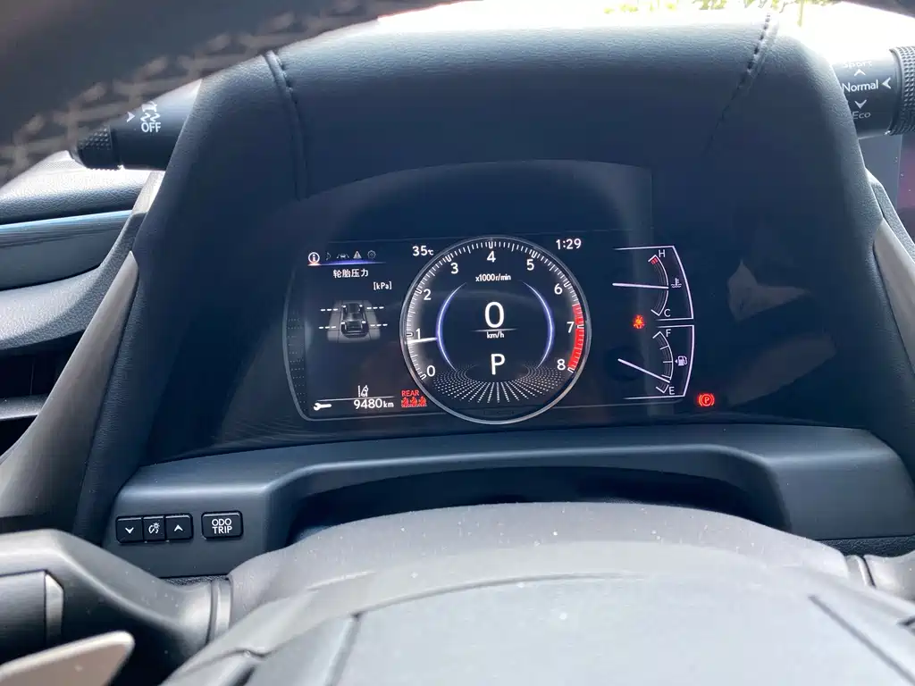 Lexus ES — миниатюра 9