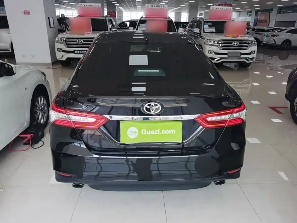 Toyota Camry — миниатюра 6